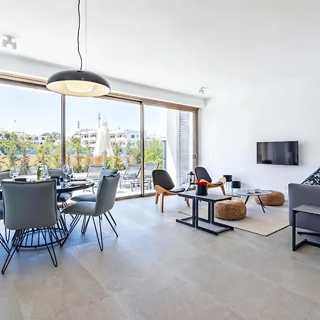 Azure Luxe * Protaras